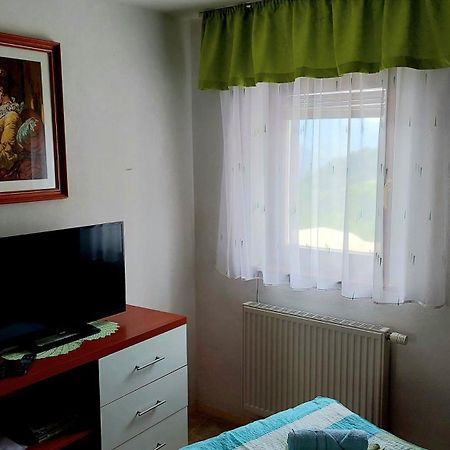Apartments Krn Drezniske Ravne Екстер'єр фото