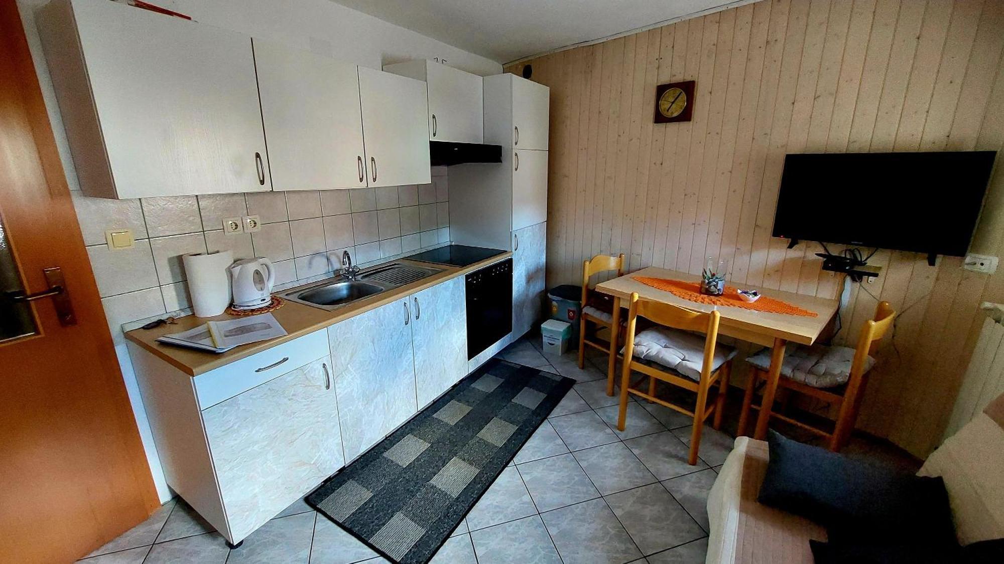 Apartments Krn Drezniske Ravne Екстер'єр фото