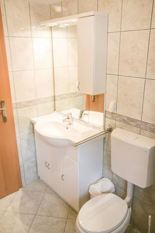 Apartments Krn Drezniske Ravne Екстер'єр фото